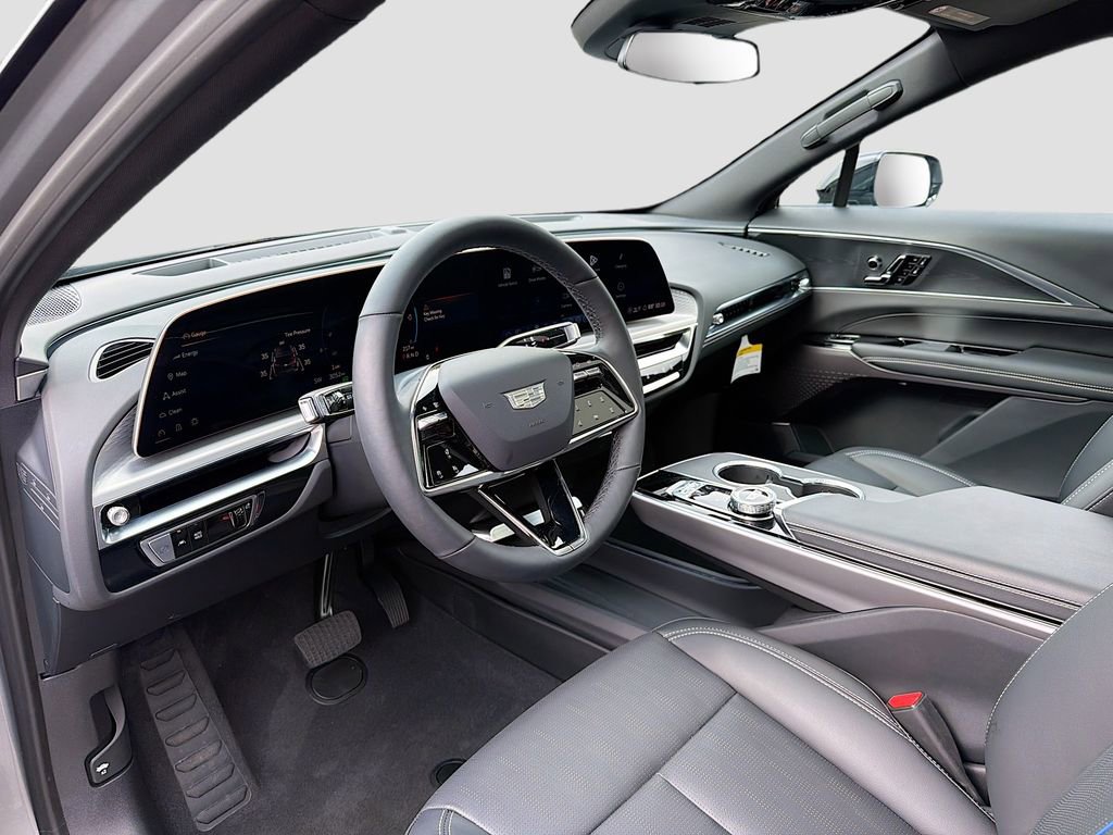 New 2025 Cadillac Lyriq Sport image 9