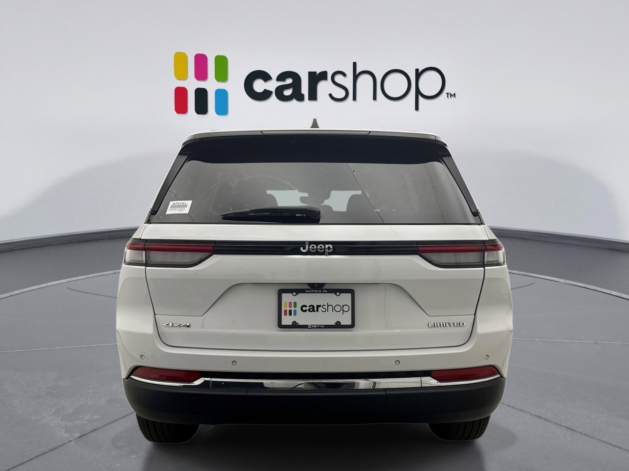 Used 2023 Jeep Grand Cherokee Limited AWD/4WD image 4