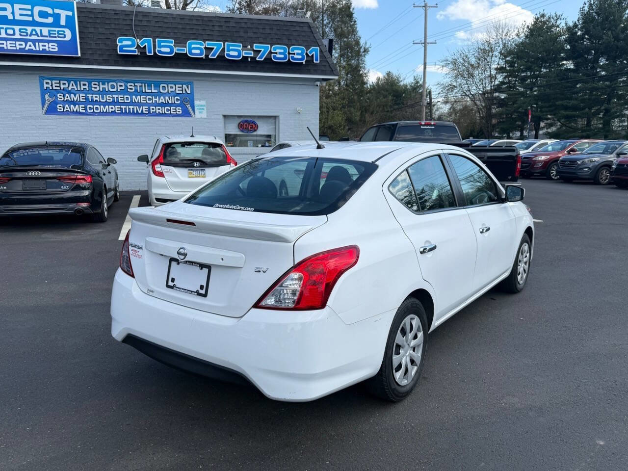 Used 2019 Nissan Versa SV image 11
