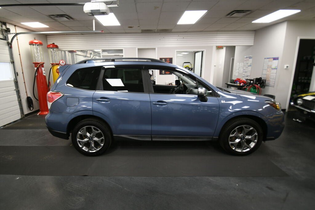 Used 2018 Subaru Forester 2.5i Touring w/ 50th Anniversary Edition AWD/4WD image 9