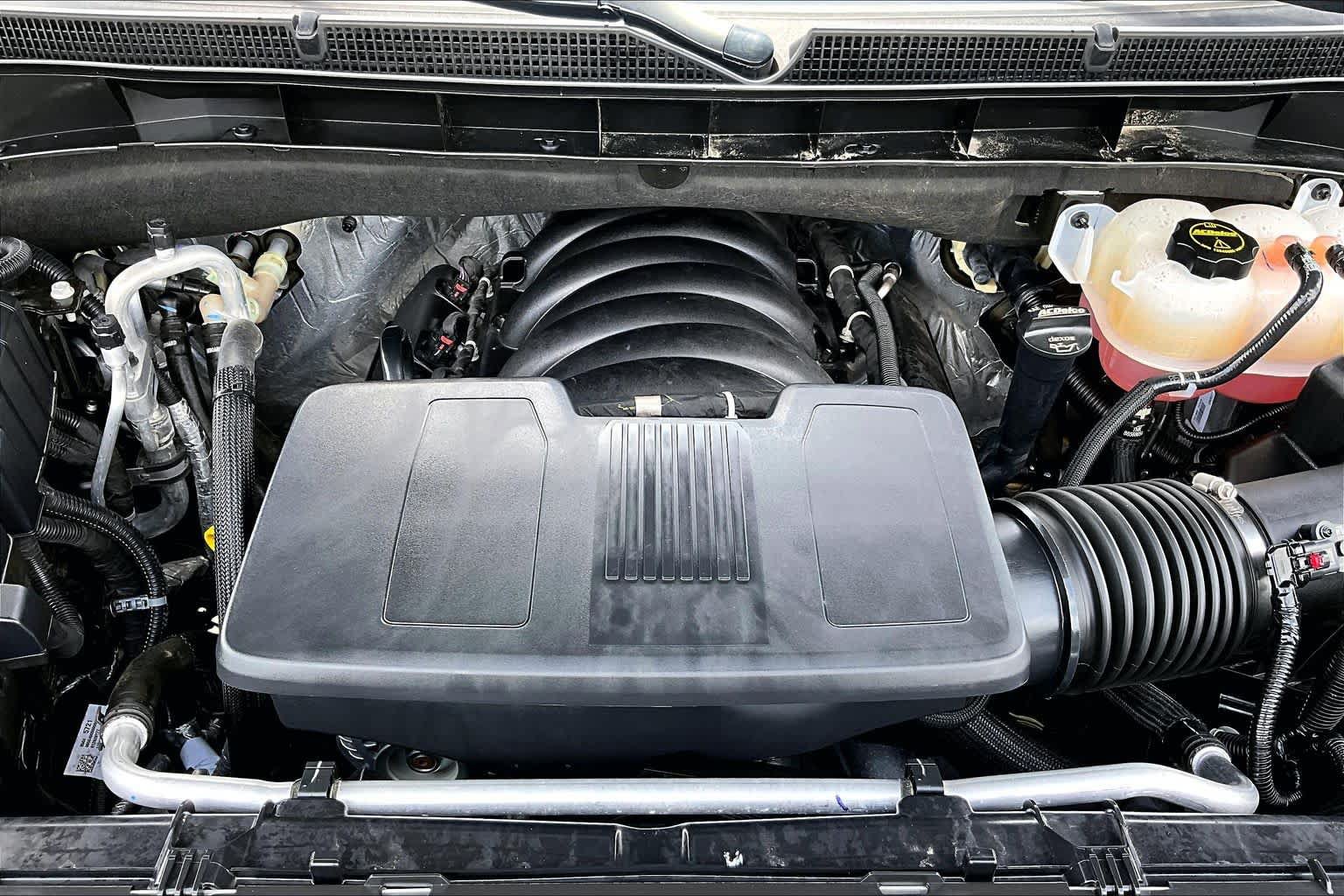 Used 2024 GMC Yukon XL Denali Ultimate AWD/4WD image 33