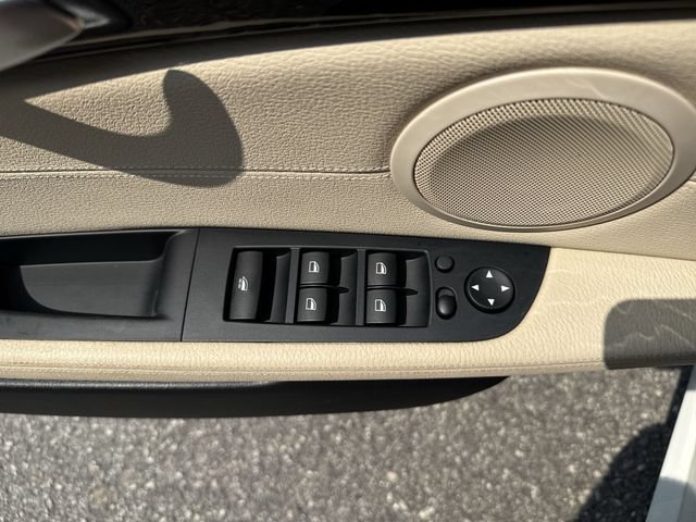 Used 2013 BMW Z4 sDrive28i RWD image 23