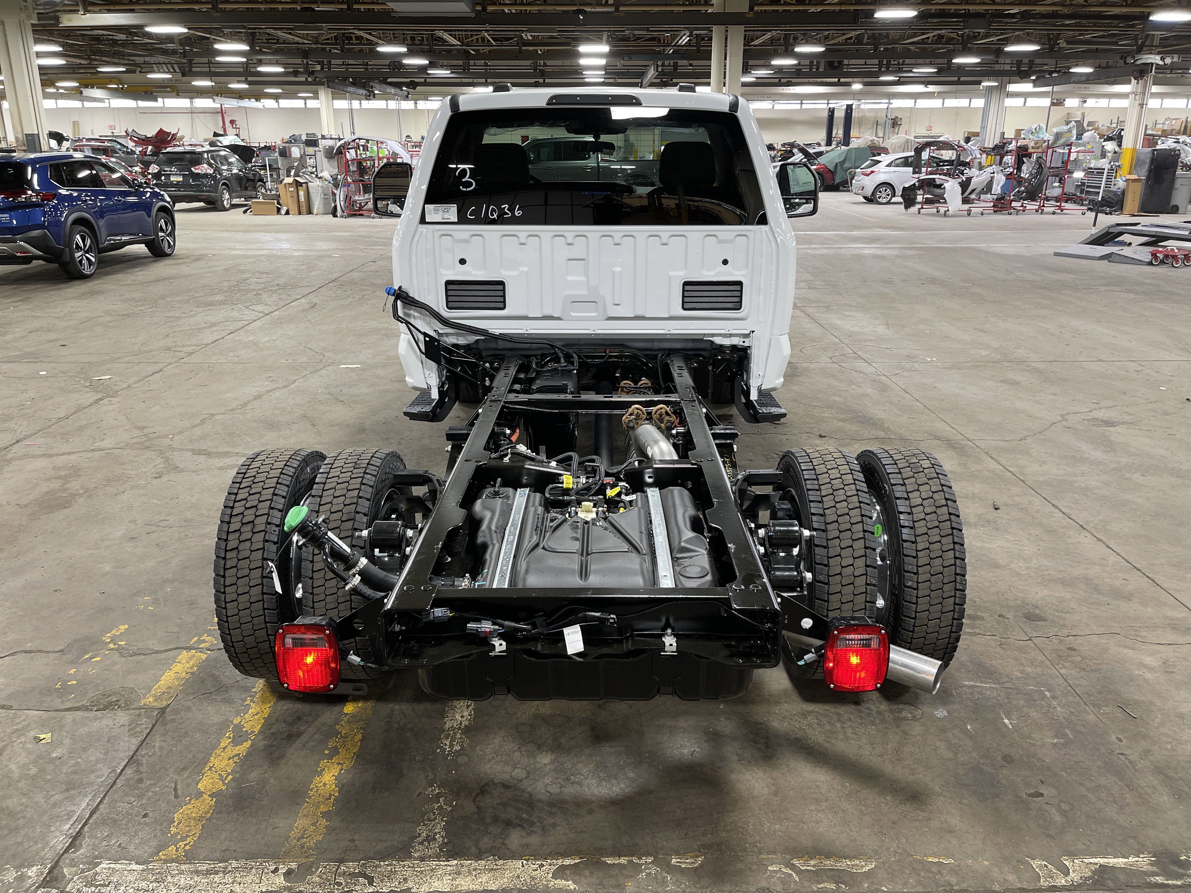 New 2025 Ford F550 4x4 Regular Cab Super Duty w/ XLT Value Package image 4