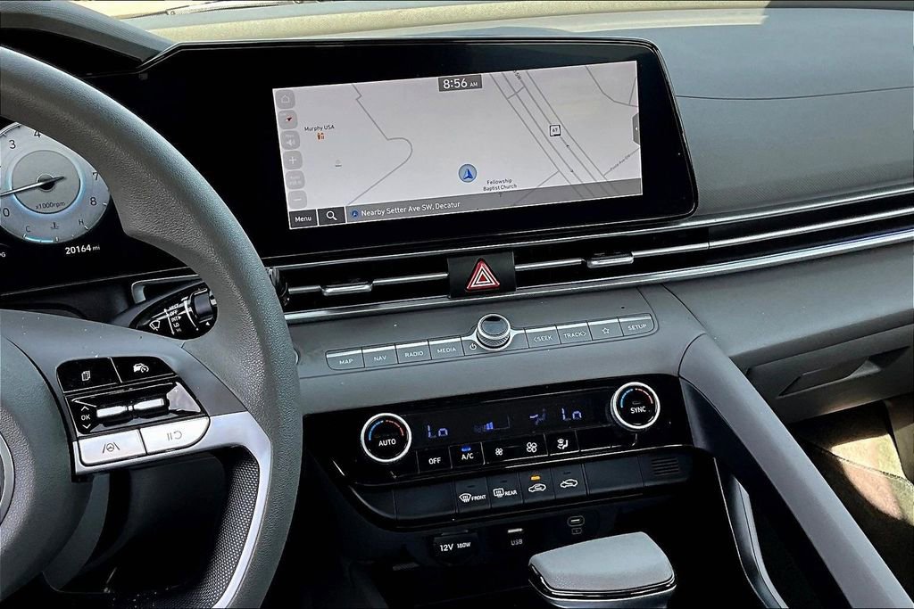 Used 2024 Hyundai Elantra SEL image 9