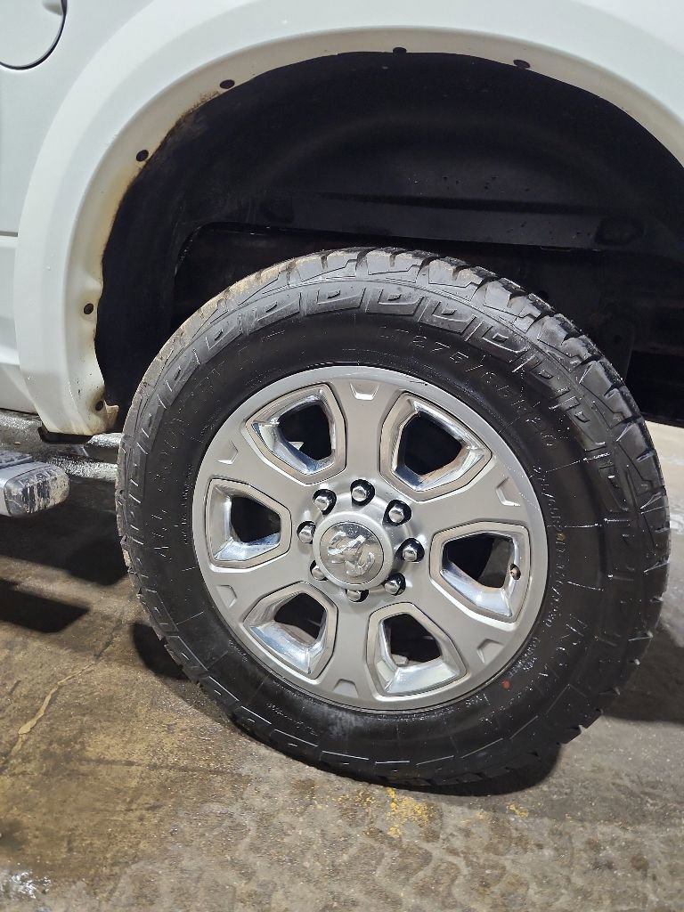 Used 2017 RAM 2500 Laramie AWD/4WD image 38