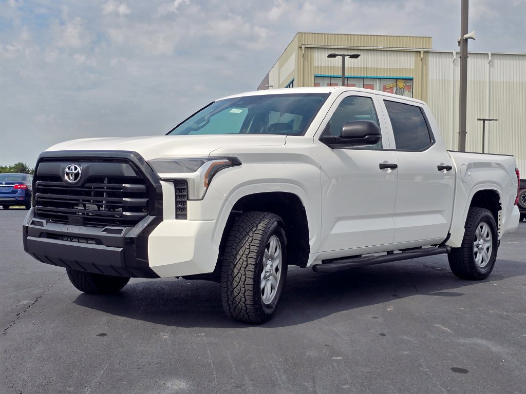Used 2023 Toyota Tundra SR AWD/4WD image 4