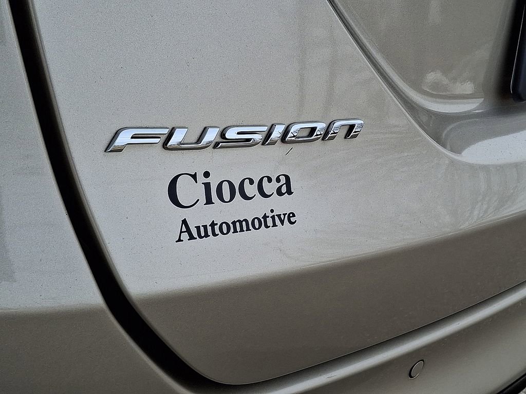 Used 2018 Ford Fusion Titanium image 29