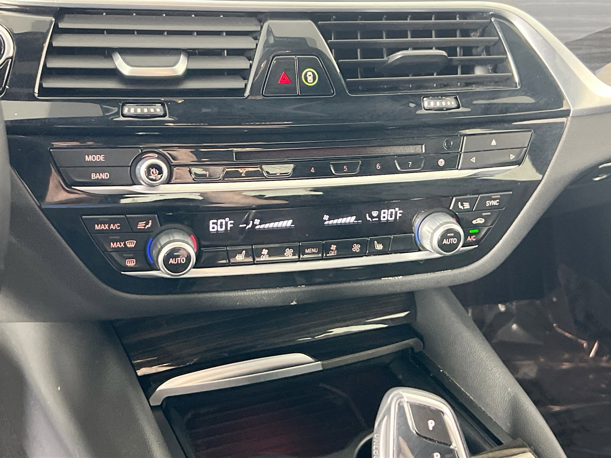 Used 2018 BMW 530i xDrive AWD/4WD image 16