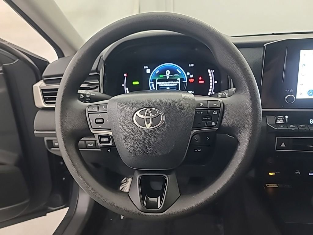 Used 2026 Toyota Camry LE FWD image 30