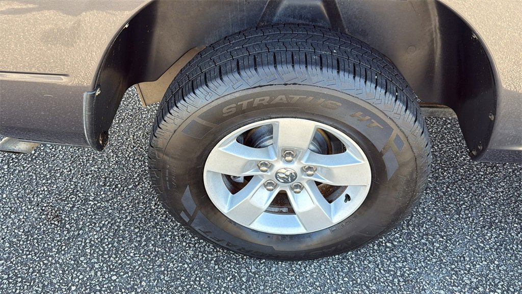 Used 2017 RAM 1500 Express image 10