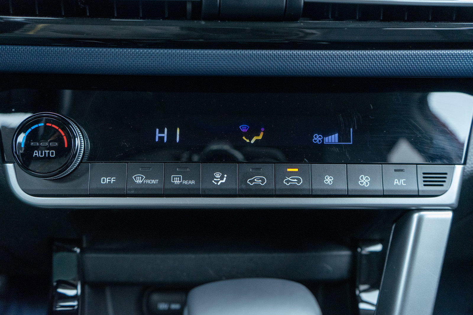 Used 2023 Kia Seltos S w/ Navigation Package image 19