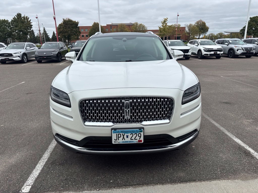 Used 2022 Lincoln Nautilus Reserve w/ Equipment Group 201A AWD/4WD image 2