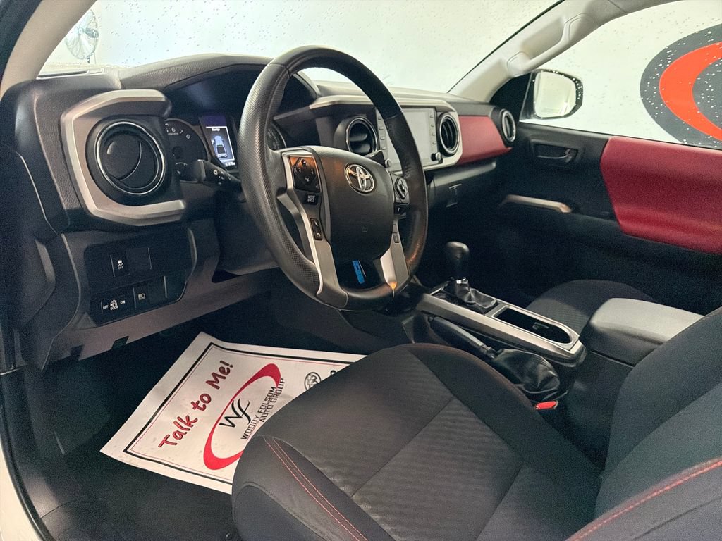 Used 2023 Toyota Tacoma SR5 RWD image 11