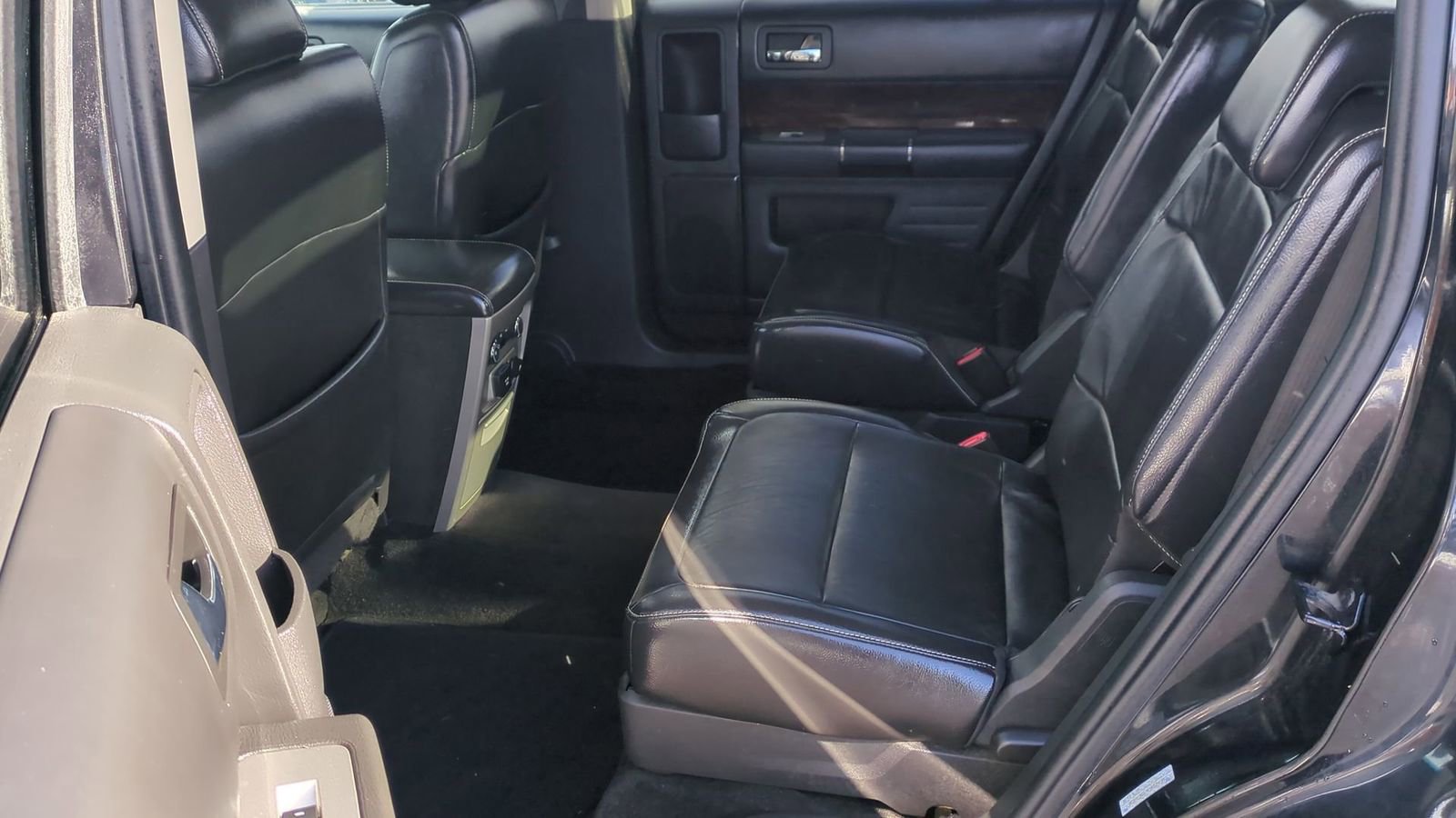 Used 2010 Ford Flex SEL image 19