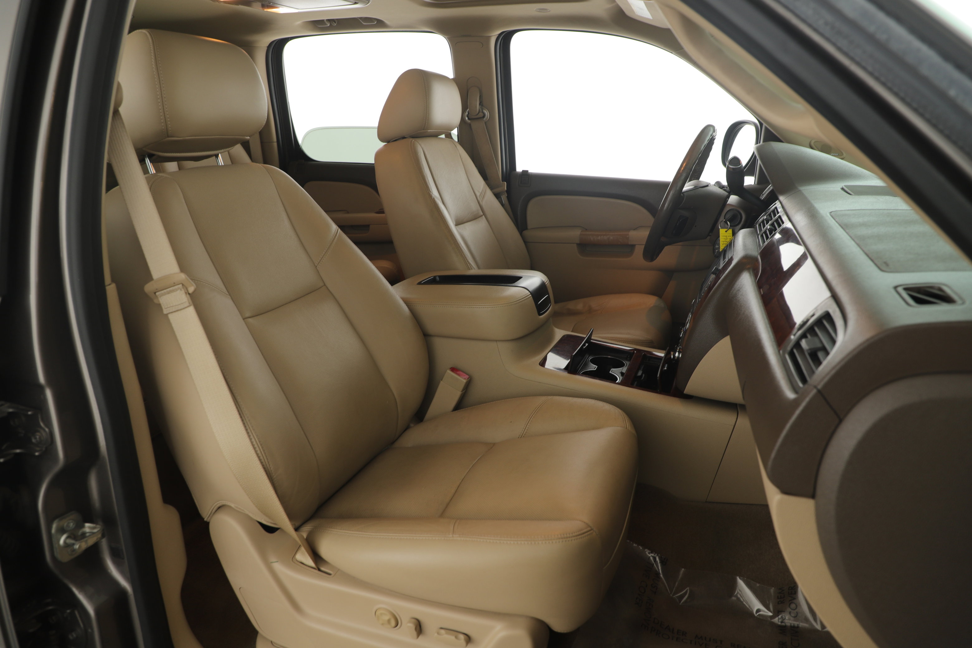 Used 2013 Chevrolet Suburban LTZ image 22