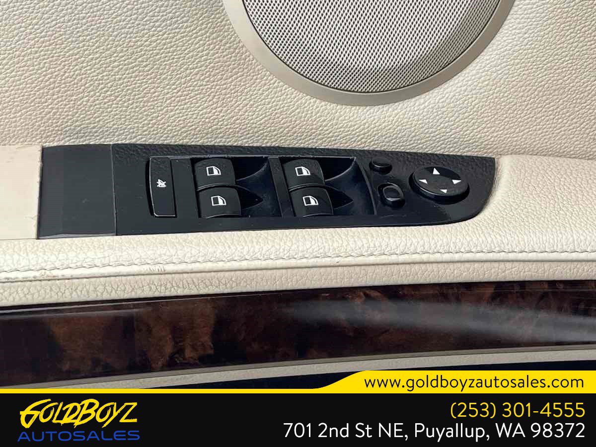 Used 2009 BMW 335i Convertible RWD image 31