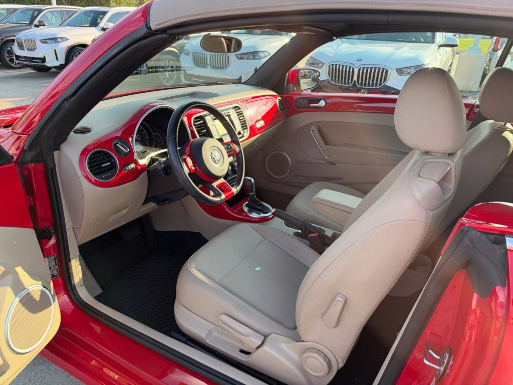 Used 2019 Volkswagen Beetle 2.0T S FWD image 10