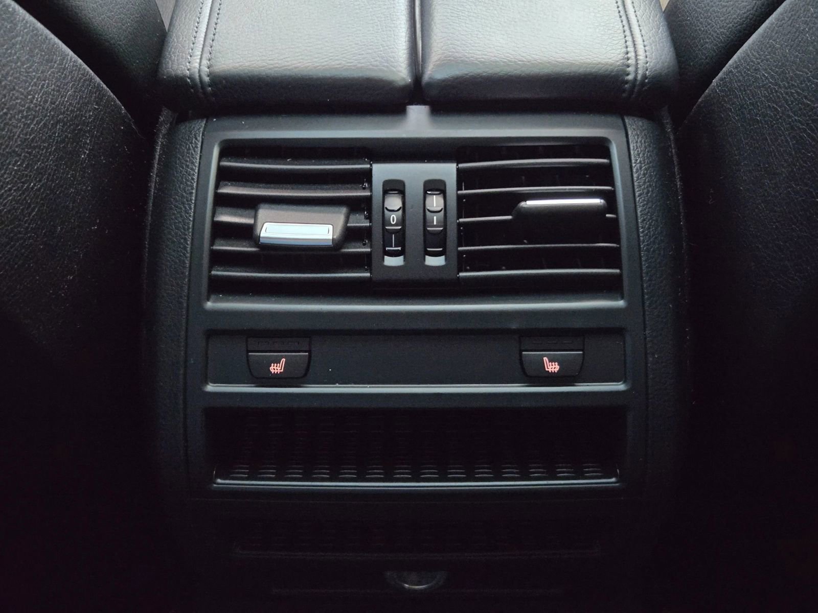 Used 2011 BMW 528i Sedan image 33