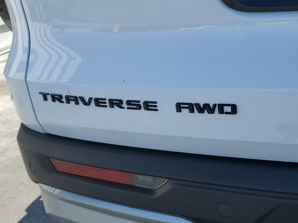 New 2026 Chevrolet Traverse Z71 w/ Driver Confidence Package AWD/4WD image 8