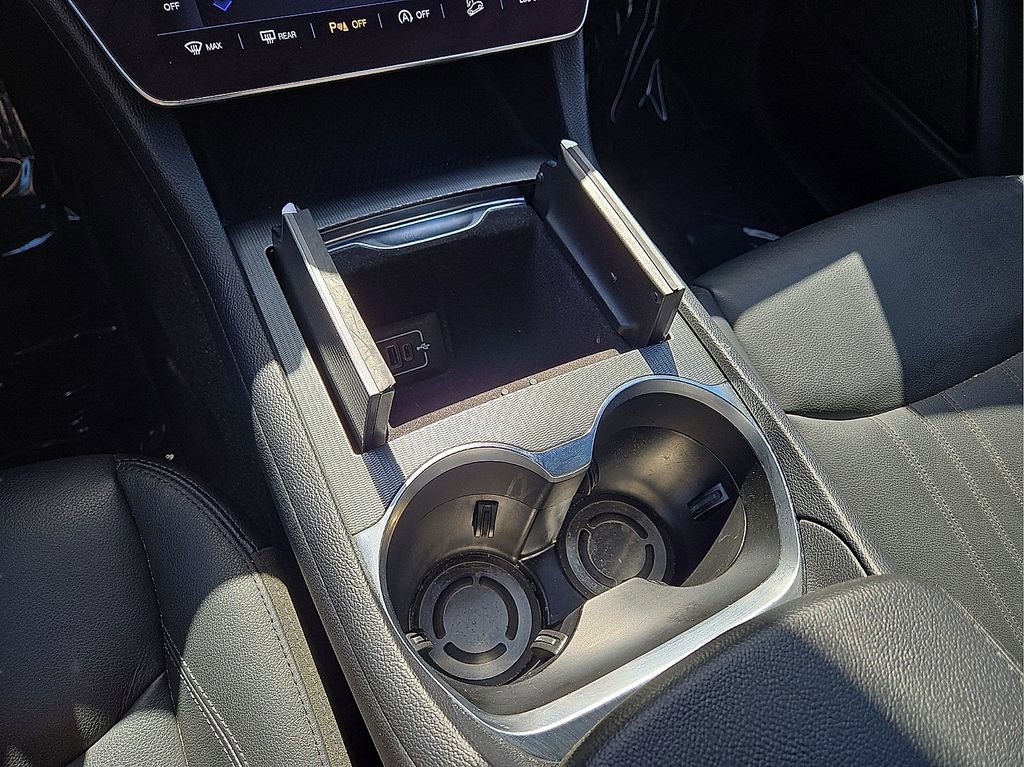 Used 2024 Maserati Grecale GT image 32