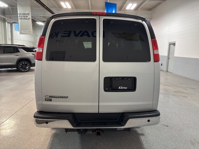 Used 2019 Chevrolet Express 2500 LT w/ LT Preferred Equipment Group image 4
