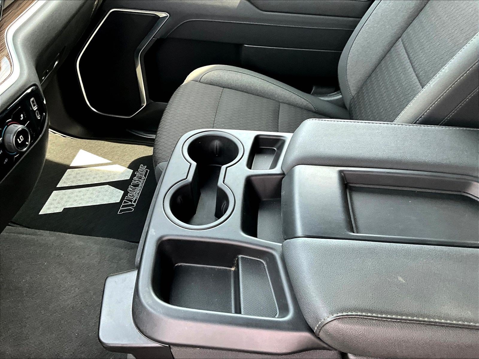 Used 2026 Chevrolet Silverado 1500 LT AWD/4WD image 18