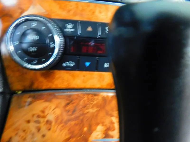 Used 2008 Mercedes-Benz CLK 350 Coupe image 25