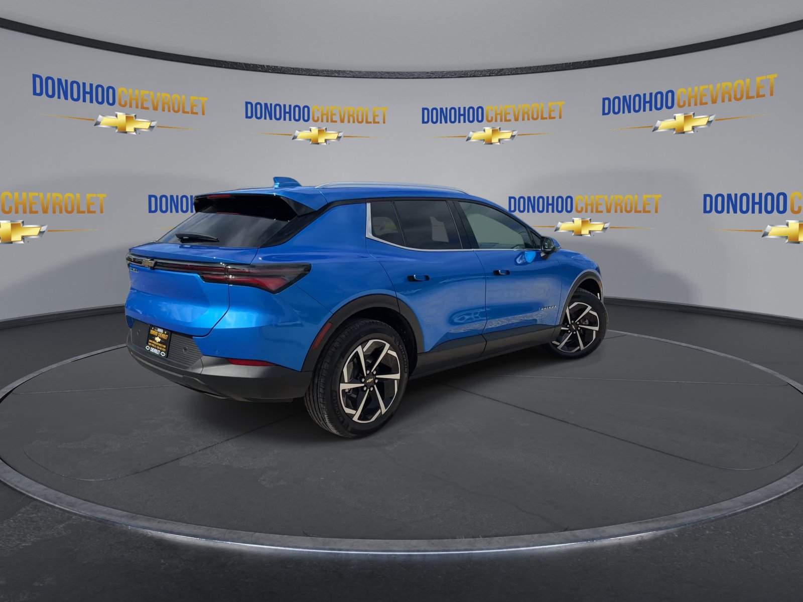 New 2026 Chevrolet Equinox EV LT image 8