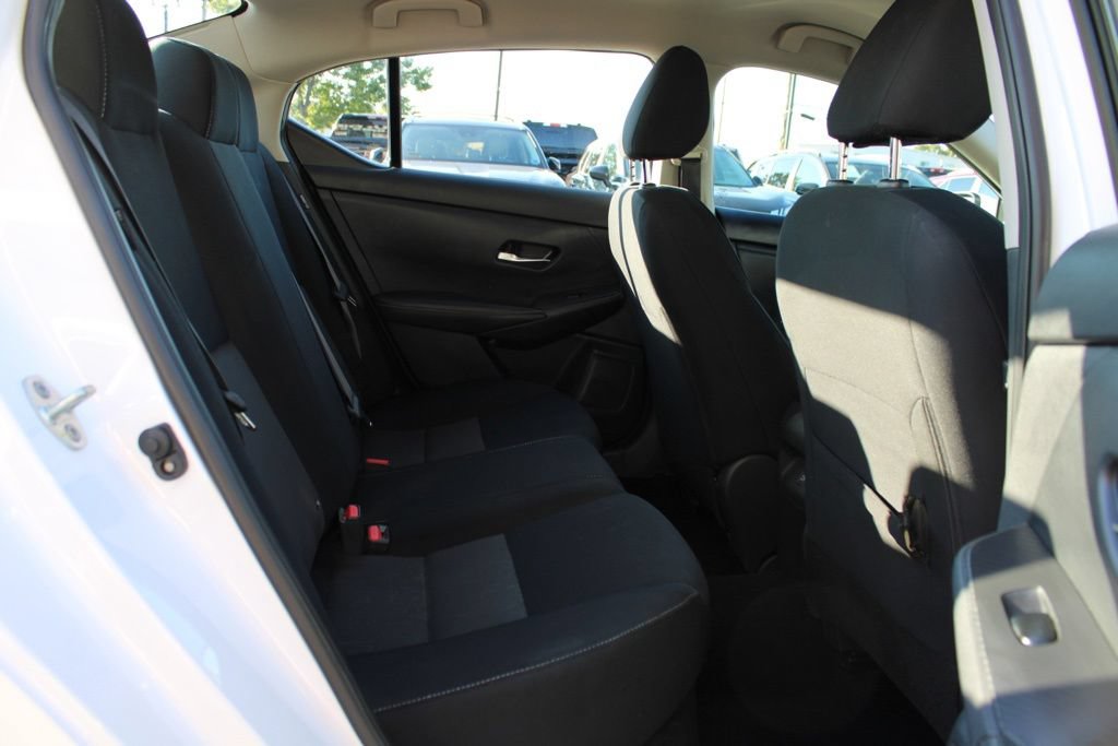 Used 2023 Nissan Sentra SV FWD image 13
