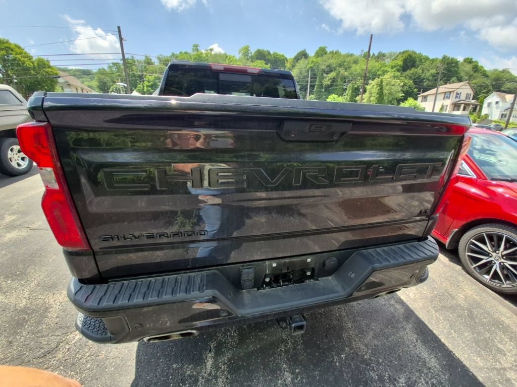 Used 2024 Chevrolet Silverado 1500 LT Trail Boss w/ LT Trail Boss Premium Package AWD/4WD image 6
