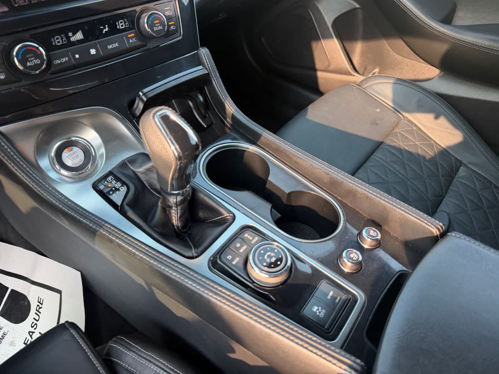 Used 2022 Nissan Maxima Platinum FWD image 25