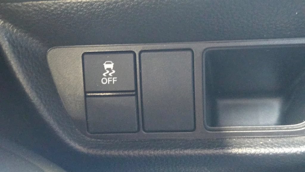 Used 2025 Honda HR-V LX image 17