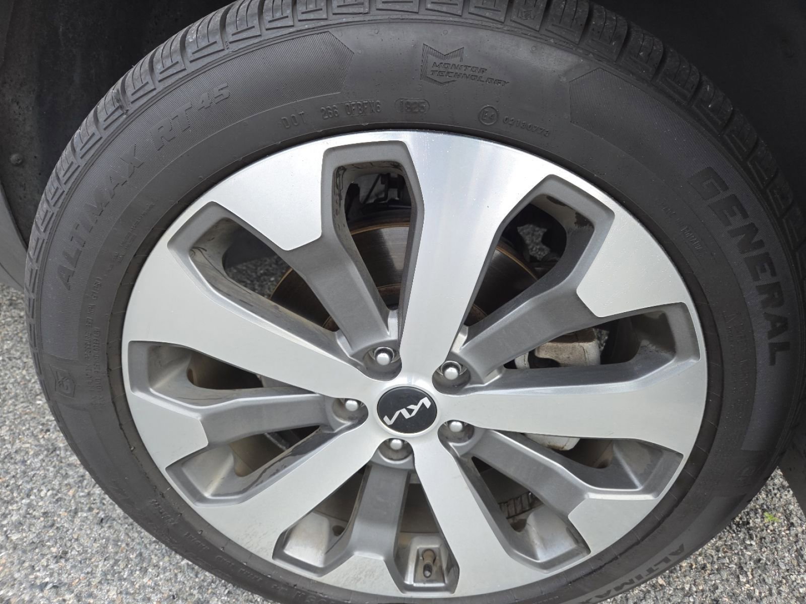 Used 2022 Kia Telluride EX w/ EX Premium Package image 13