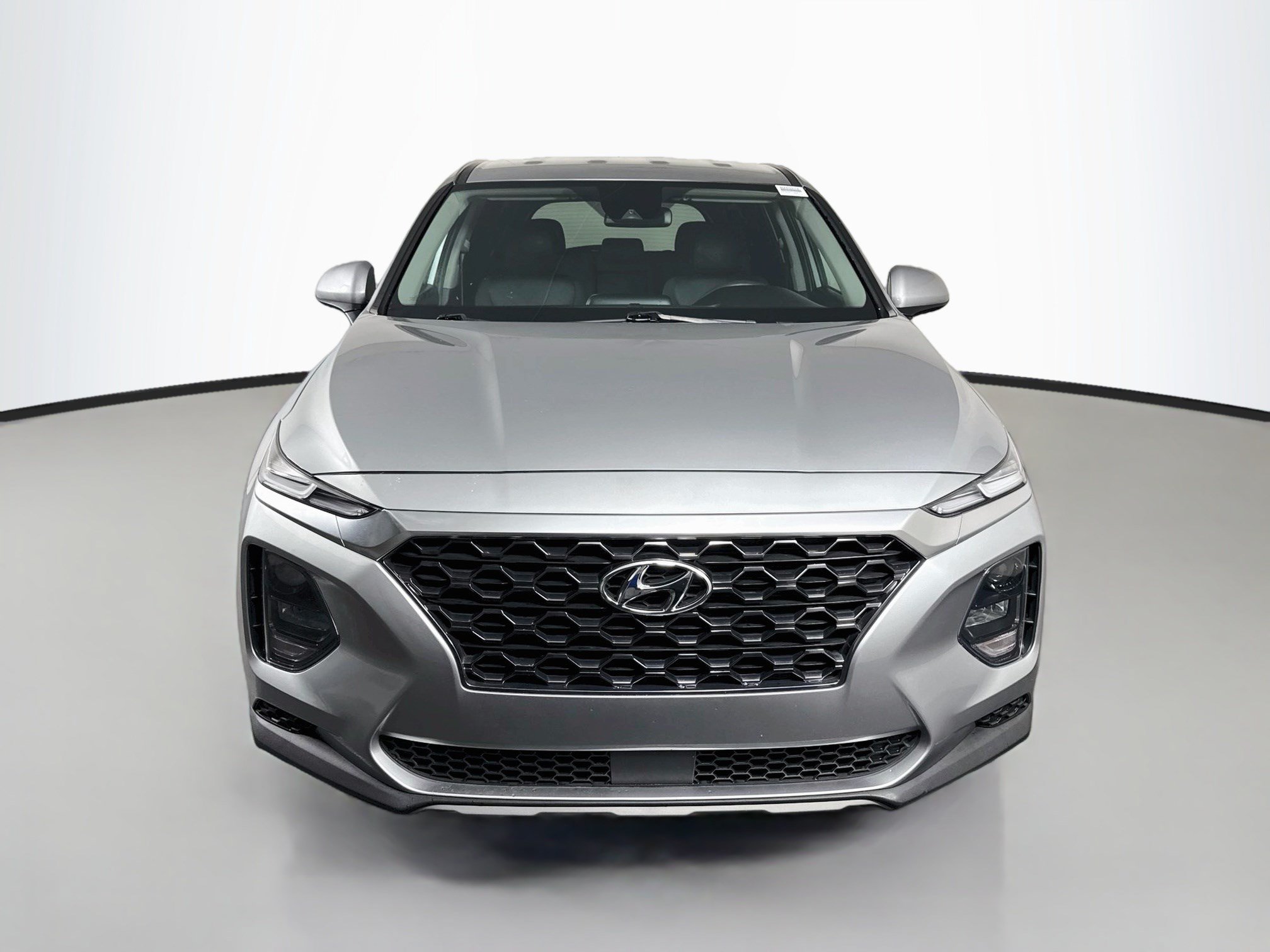 Used 2020 Hyundai Santa Fe SE FWD image 2