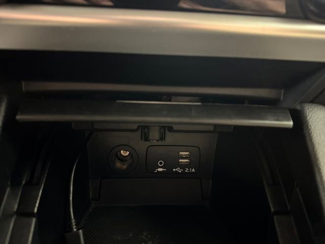 Used 2019 Subaru Outback 2.5i Limited w/ Protection Package #1 image 16