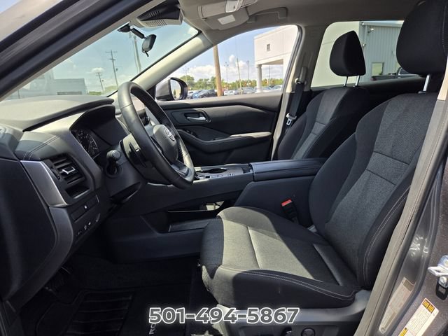 Used 2026 Nissan Rogue SV FWD image 9