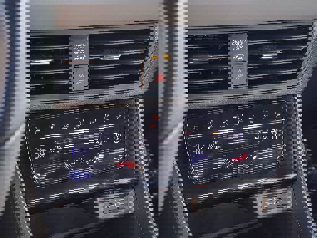 Used 2025 Volkswagen Jetta GLI Autobahn w/ GLI Black Package image 19