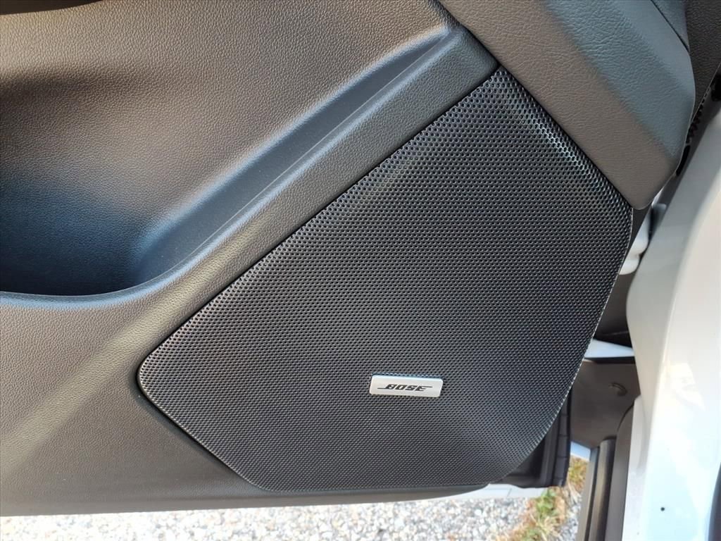 New 2025 Cadillac XT6 Sport w/ Technology Package image 13