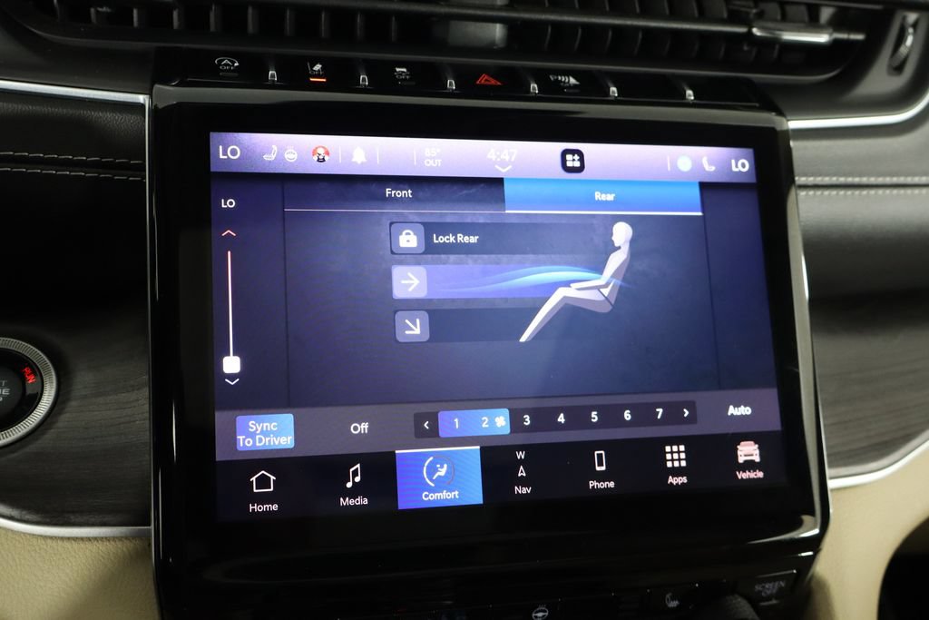 Used 2021 Jeep Grand Cherokee L Limited AWD/4WD image 37