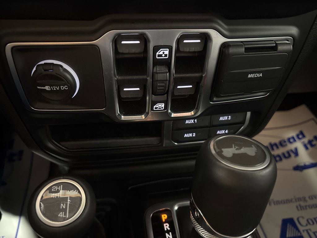 Used 2023 Jeep Wrangler Altitude image 21
