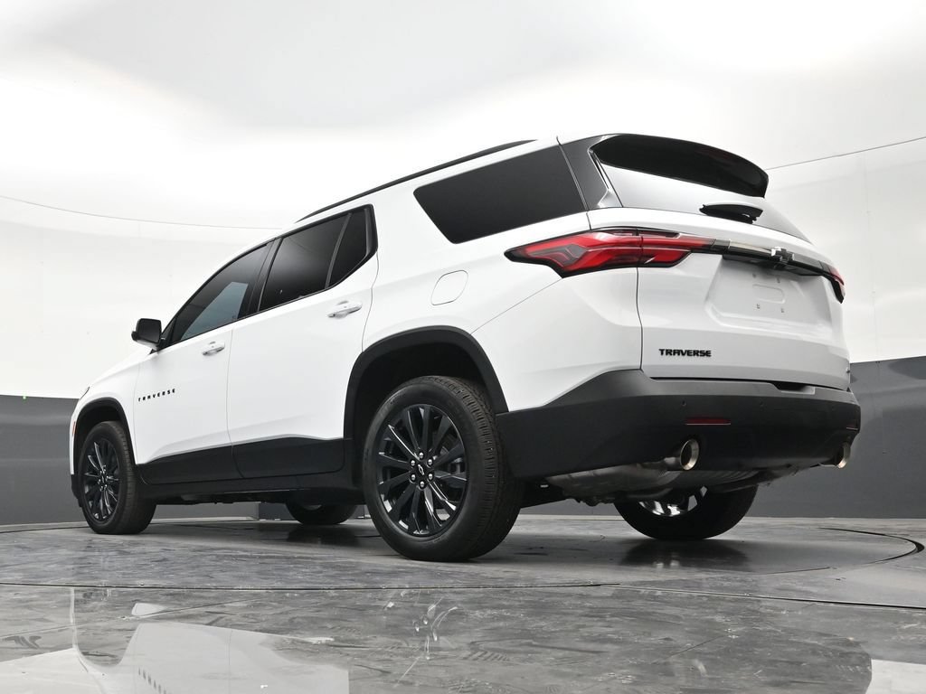 Used 2022 Chevrolet Traverse RS FWD image 22