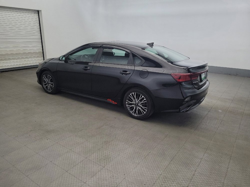 Used 2022 Kia Forte GT-Line w/ GT-Line Premium Package FWD image 3