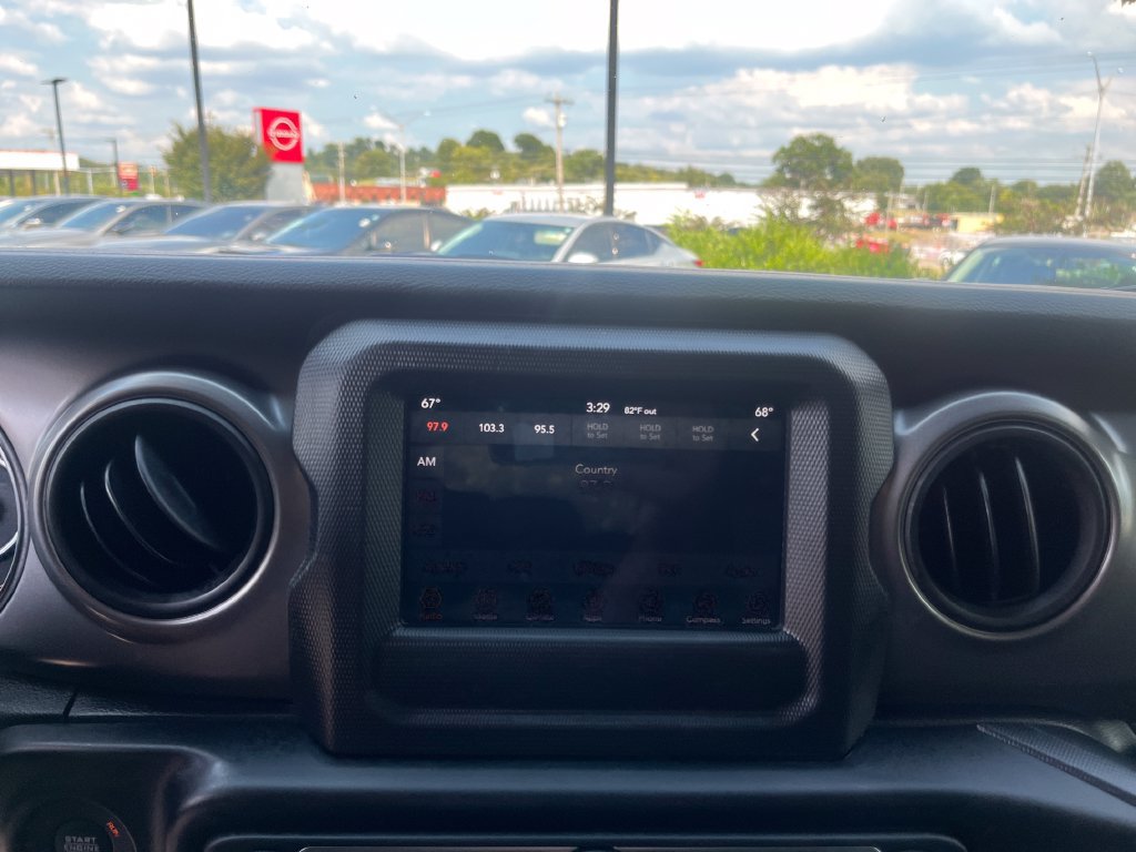 Used 2023 Jeep Wrangler Unlimited Sport AWD/4WD image 19