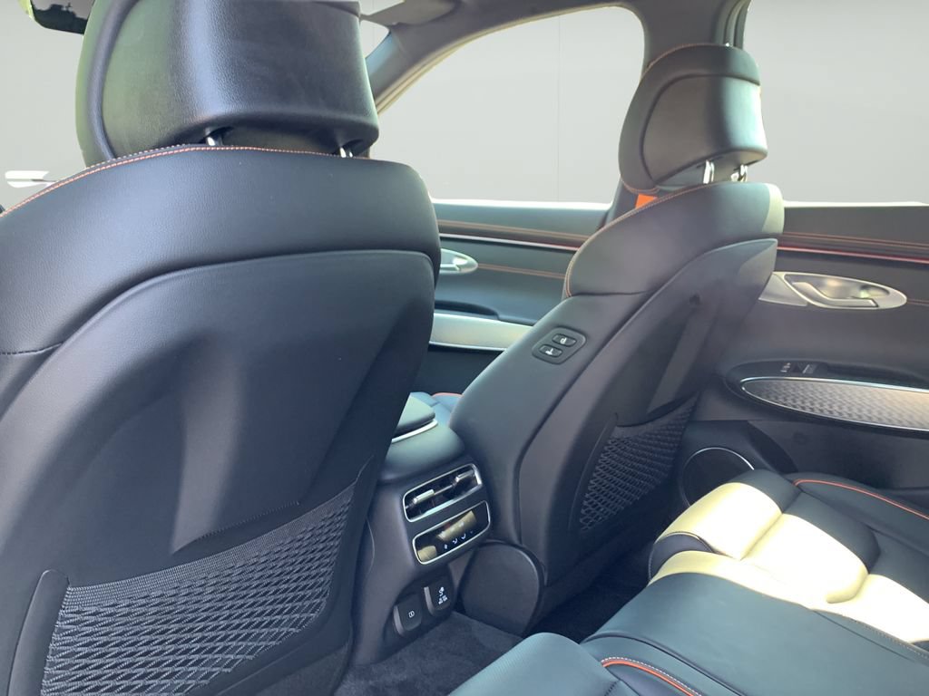 Certified 2026 Genesis GV70 2.5T Sport Prestige AWD/4WD image 17