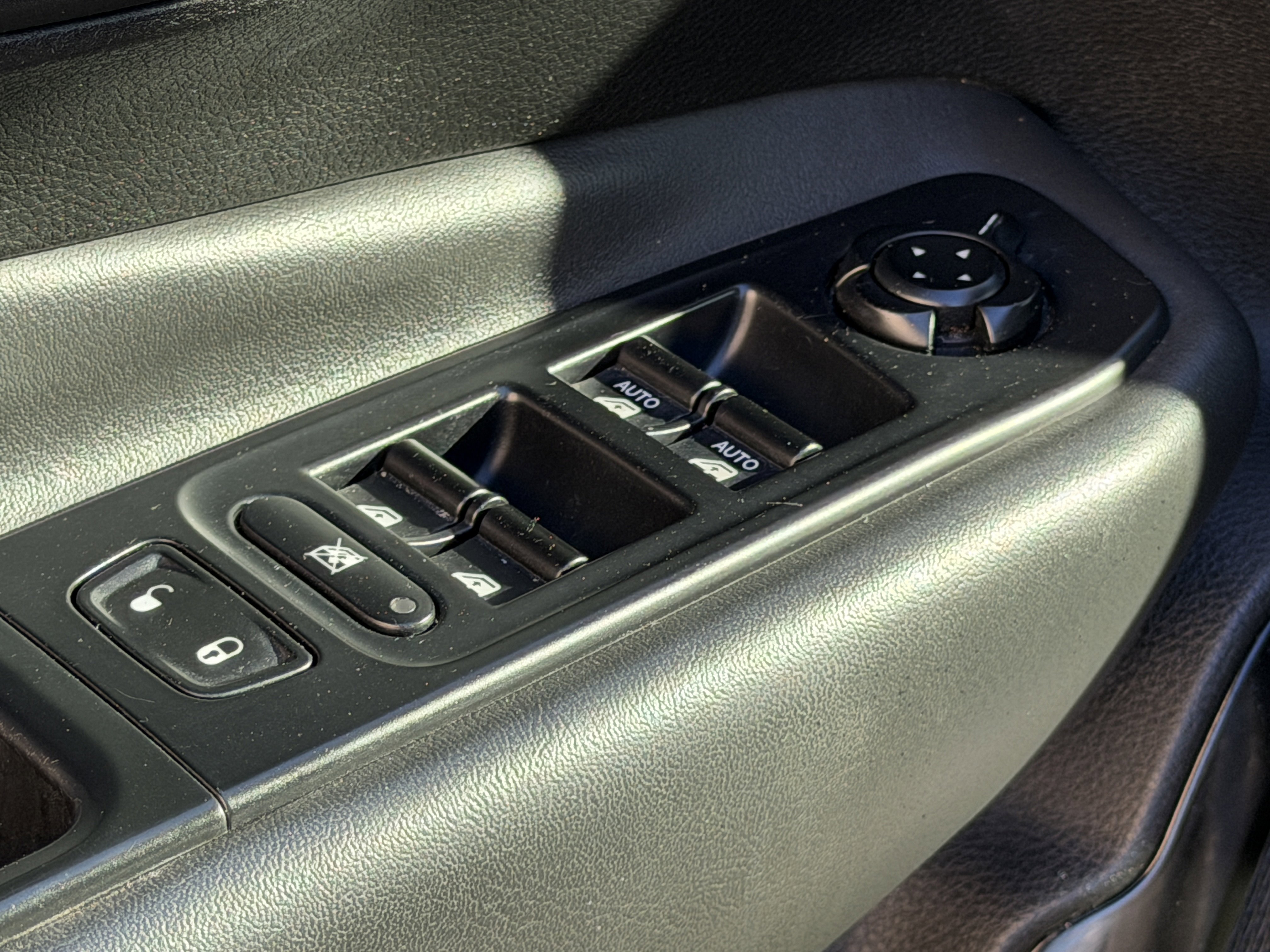 Certified 2019 Jeep Renegade Altitude w/ Quick Order Package 22M image 14