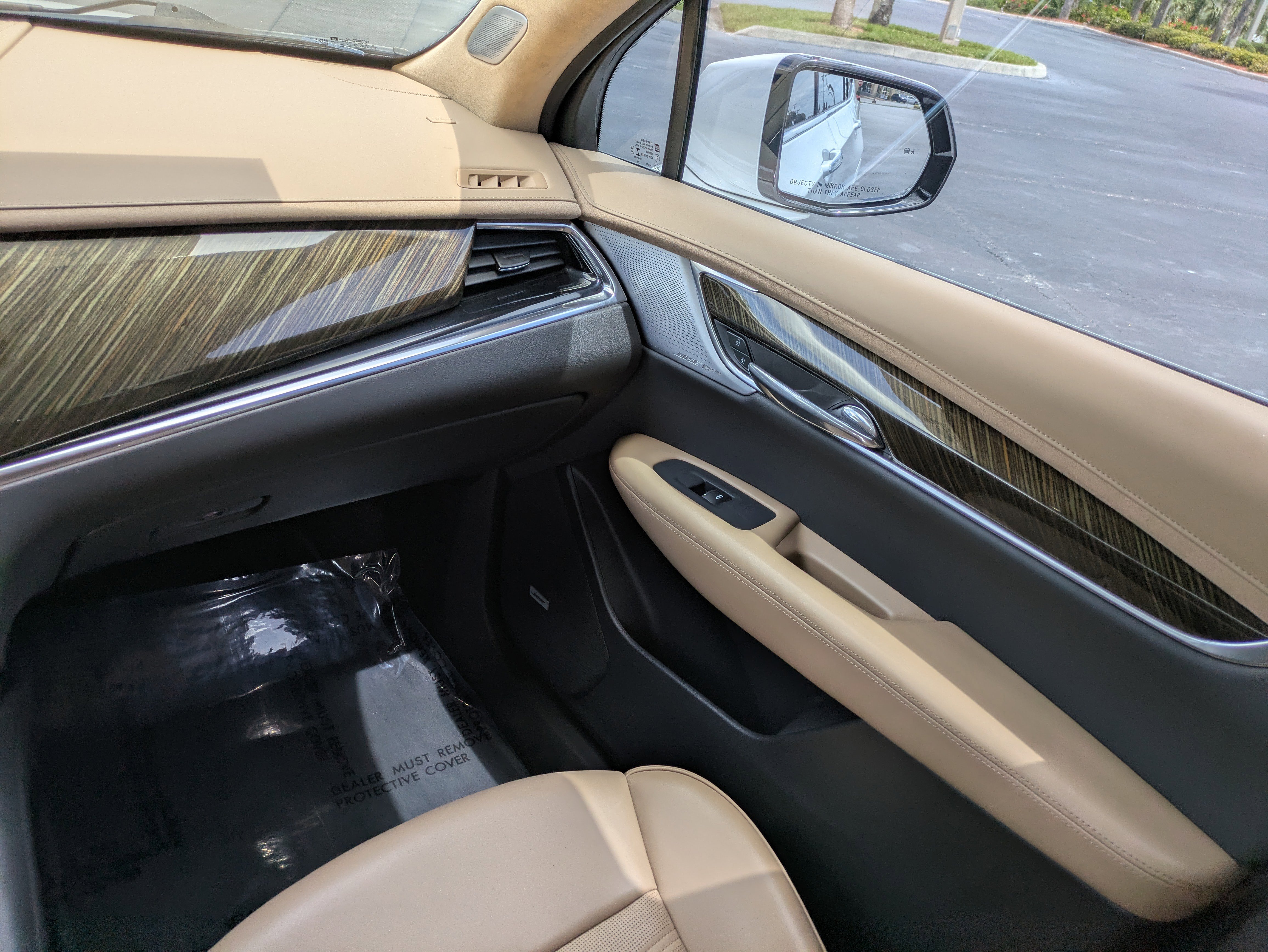 Certified 2022 Cadillac XT6 Premium Luxury w/ Platinum Package AWD/4WD image 17