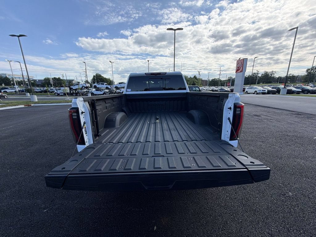 Used 2024 GMC Sierra 2500 AT4 w/ AT4 Preferred Package AWD/4WD image 22
