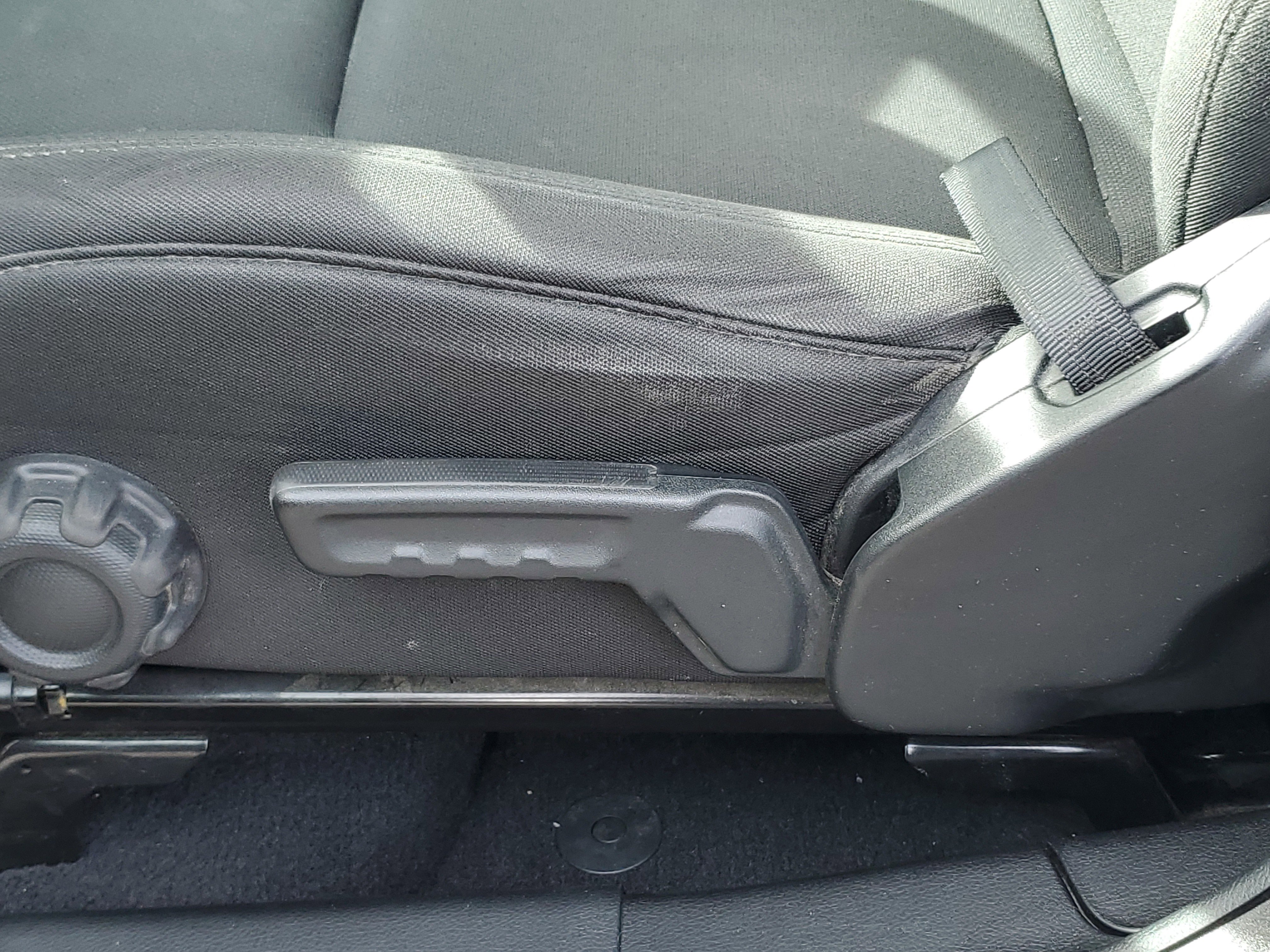 Used 2019 Jeep Wrangler Unlimited Sport image 26