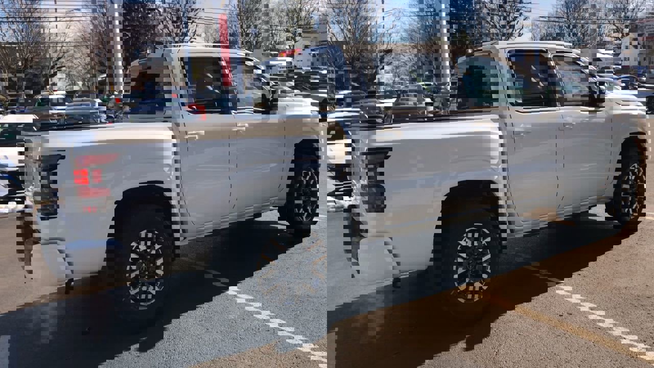 New 2026 Nissan Frontier SV w/ Tow Package image 8