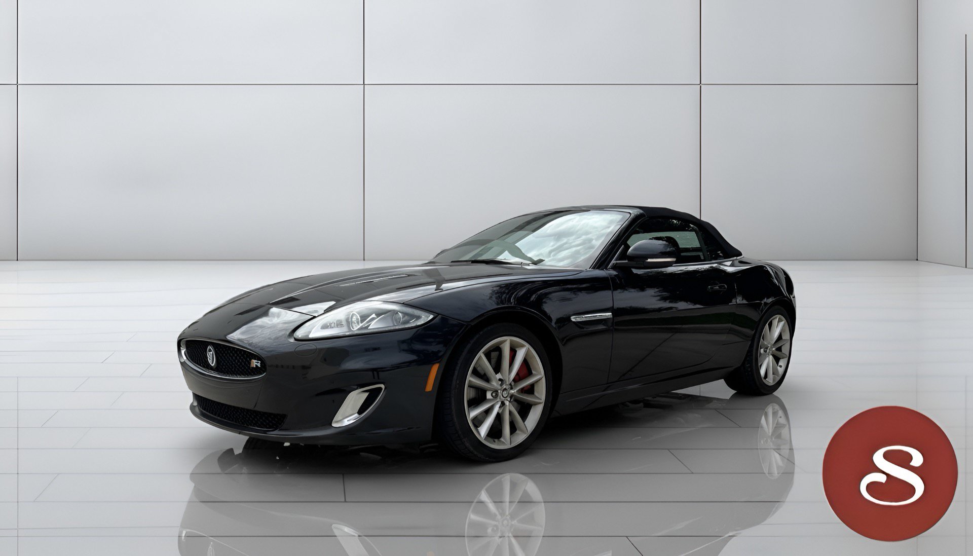 Used 2012 Jaguar XKR R RWD image 5